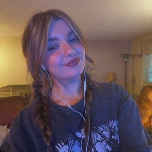 Meet your Posher, Brooke